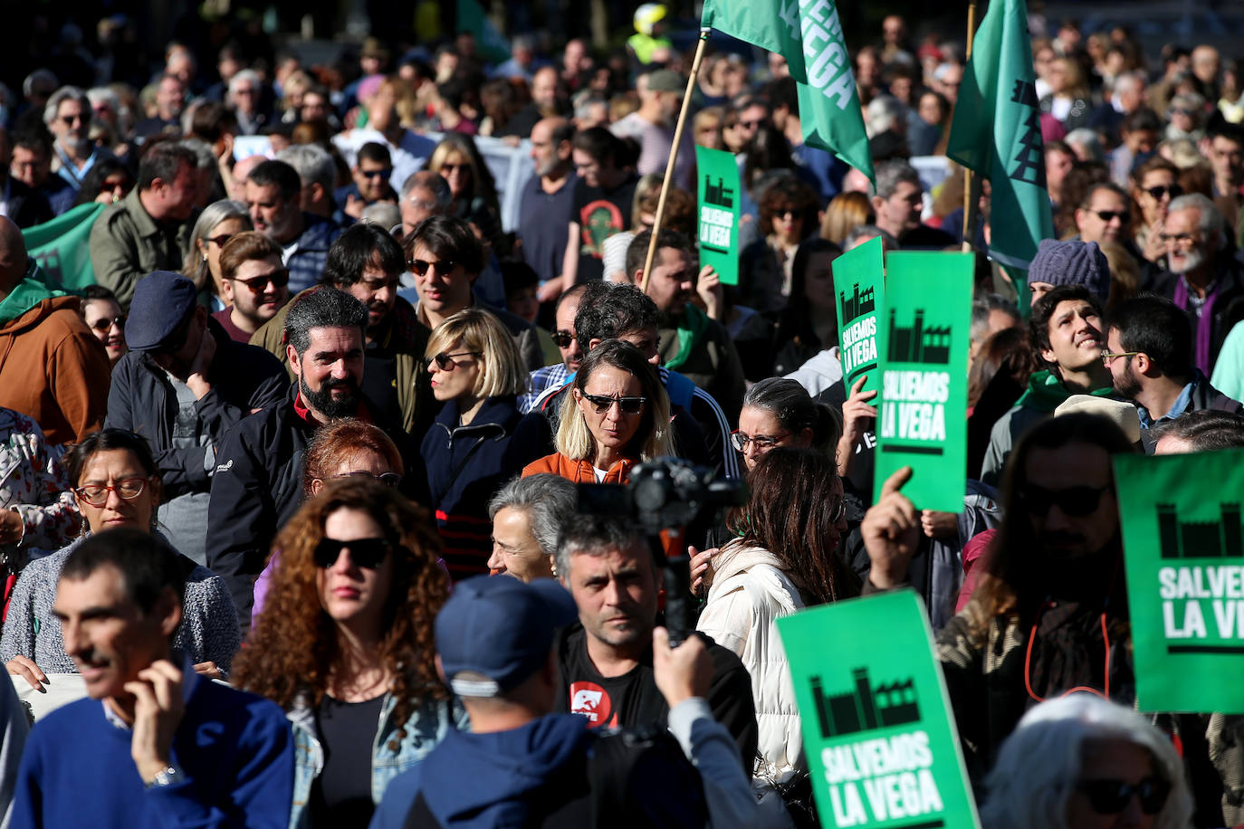 Fotos: «No nos pueden arrebatar La Vega, no lo podemos consentir»