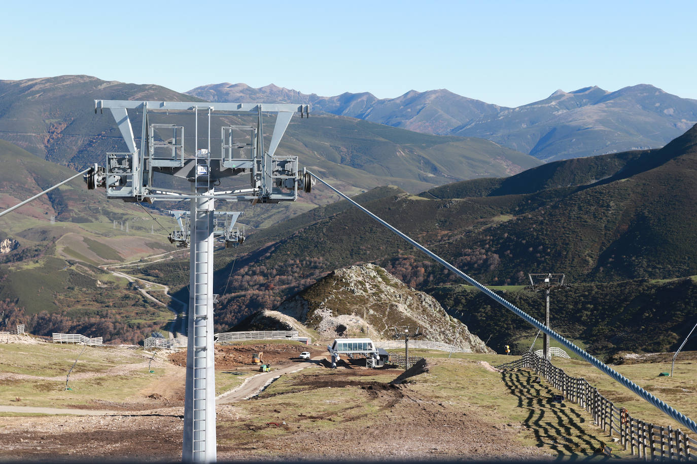 Fotos: Las nuevas telecabinas de Valgrande-Pajares