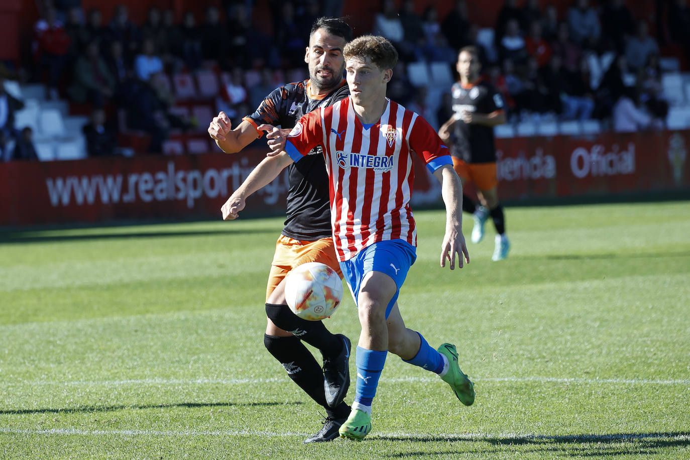 Fotos: Las mejores imágenes del Sporting B - Caudal