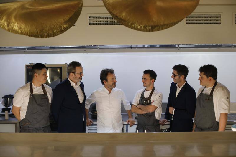 José Enrique Ávila, Jesús Tresguerres, Nacho Manzano, Daniel Silvestre, Abraham Morato y Miguel Soto, el equipo del nuevo restaurante NM. 