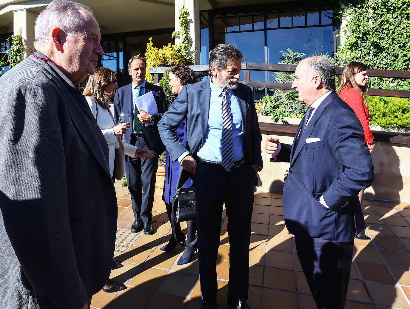 Fotos: Sáenz de Jubera, galardonado con el Premio Asturmanager por el «compromiso con su tierra»