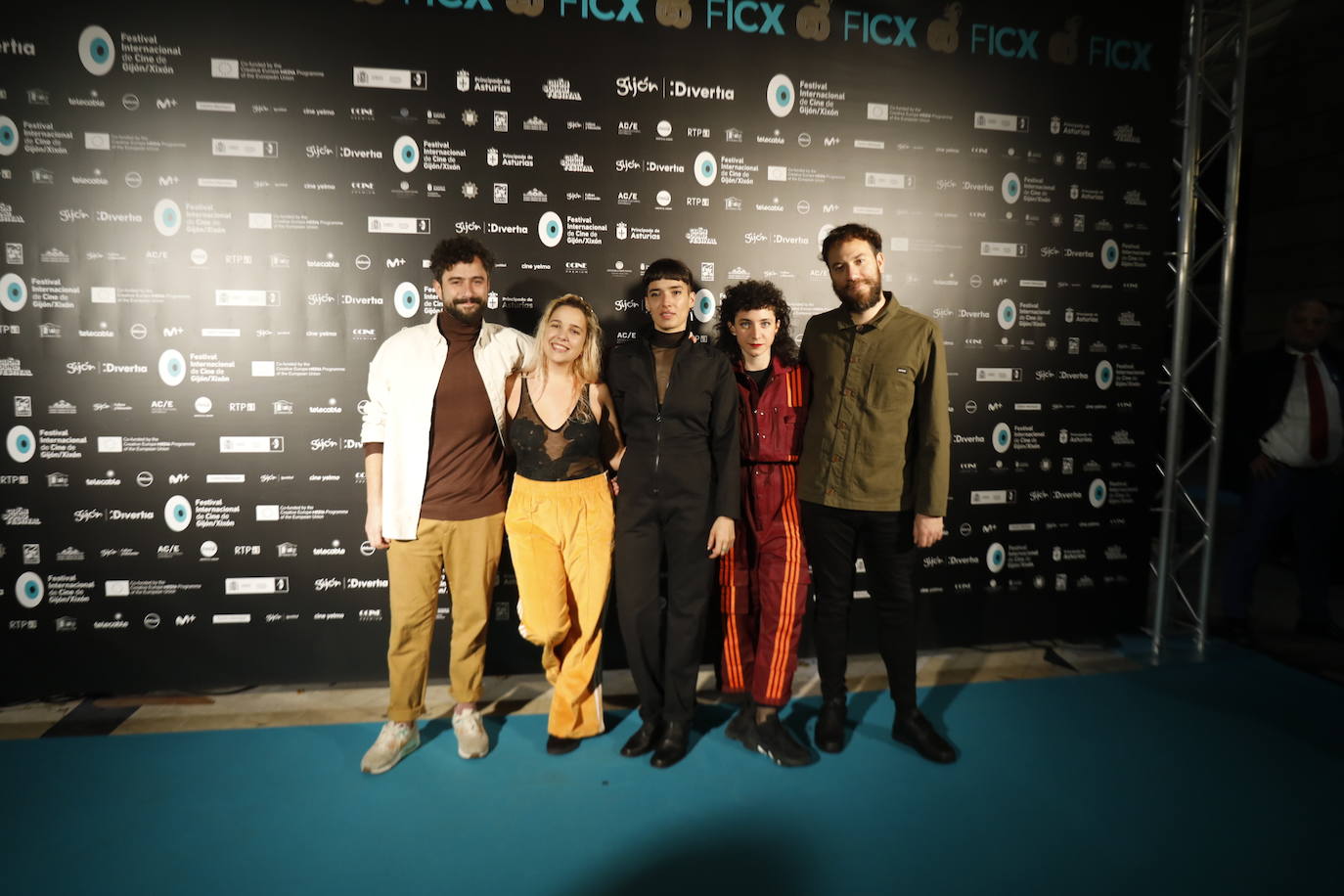 Fotos: La alfombra azul del FICX