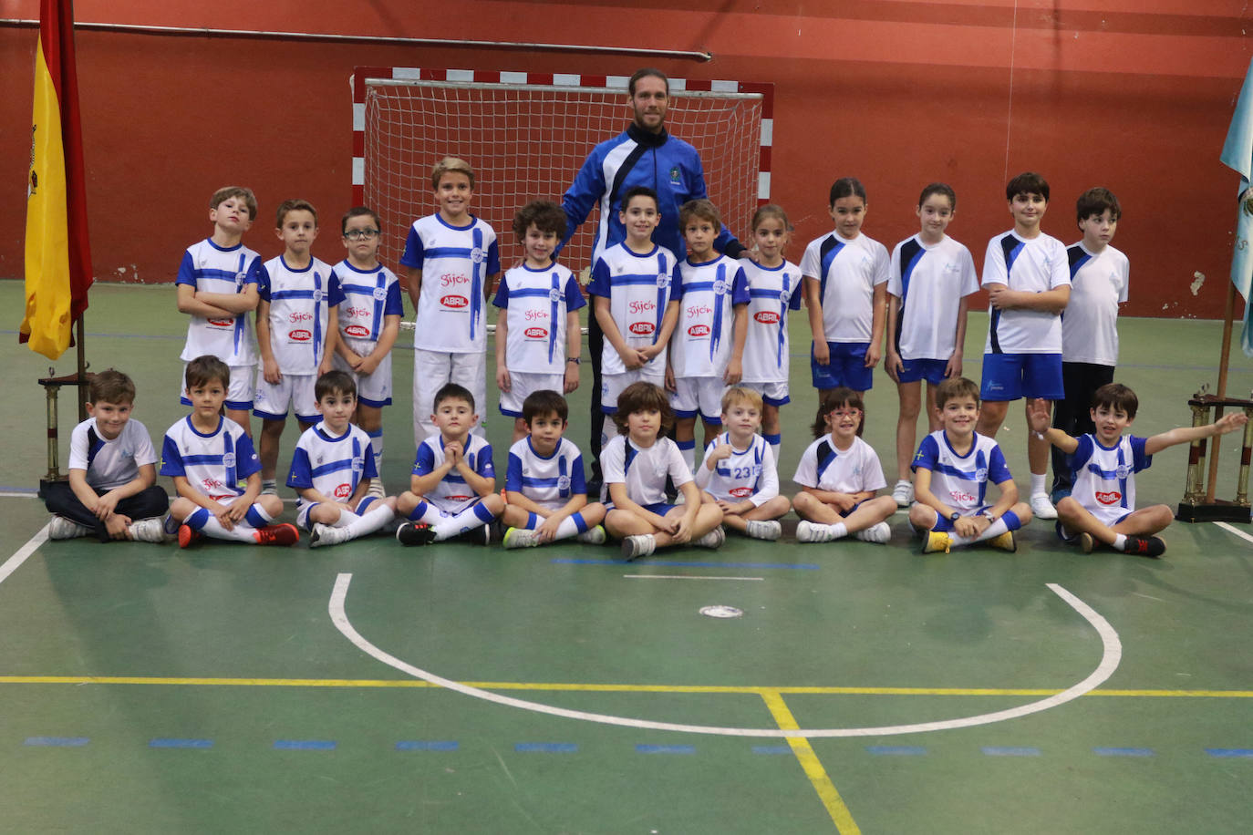 Fotos: Ilusión y deporte en la presentación de los equipos del Inmaculada