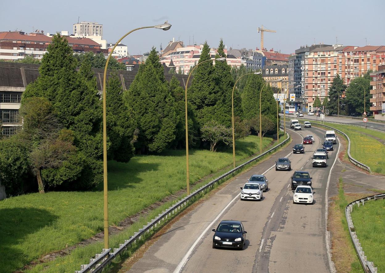 El bulevar de Santullano cuyas obras de transformación empezarán la próxima semana. 