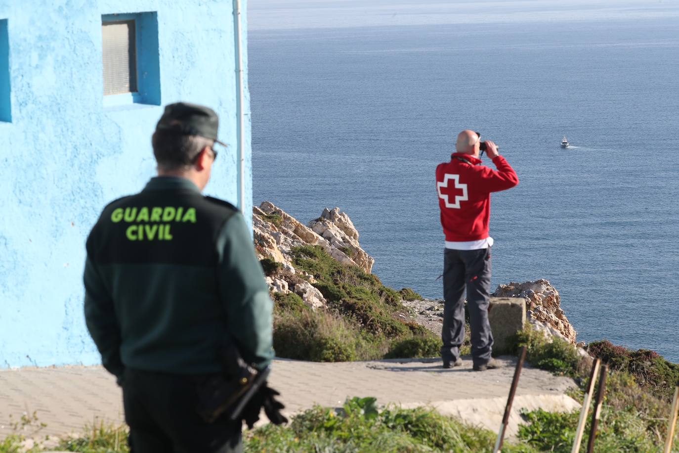 Fotos:Intensas labores de búsqueda en el Cabo Peñas