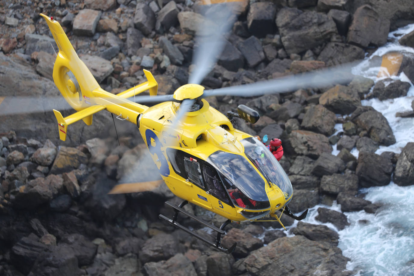 Fotos:Intensas labores de búsqueda en el Cabo Peñas