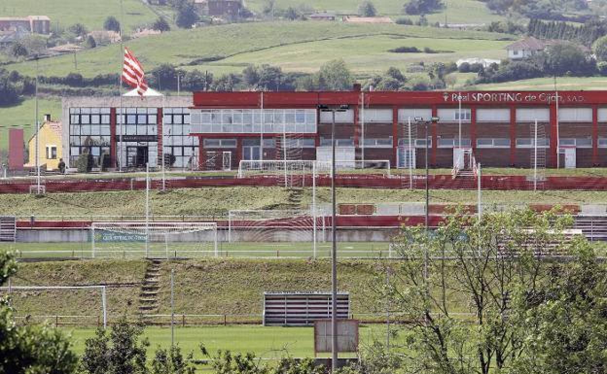 Imagen de los edificios de la Escuela de Fútbol de Mareo.