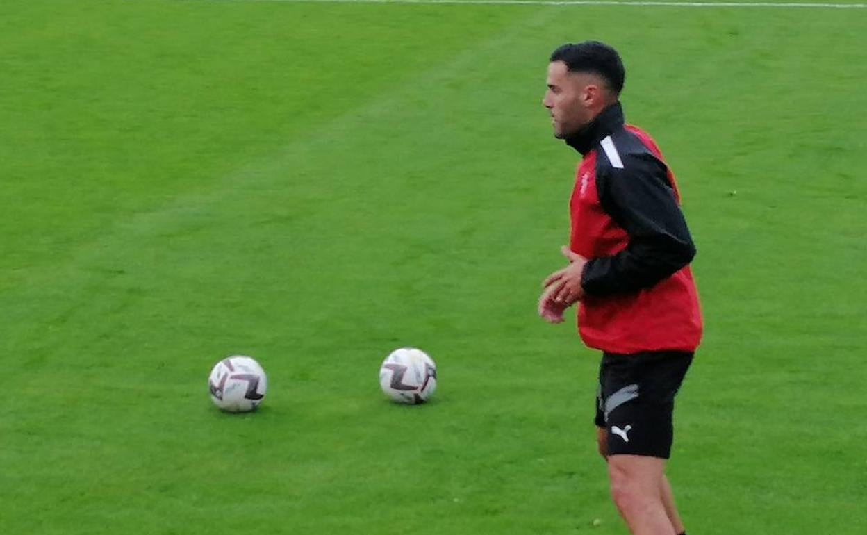 Bruno González, en su primer entrenamiento con el Sporting. 