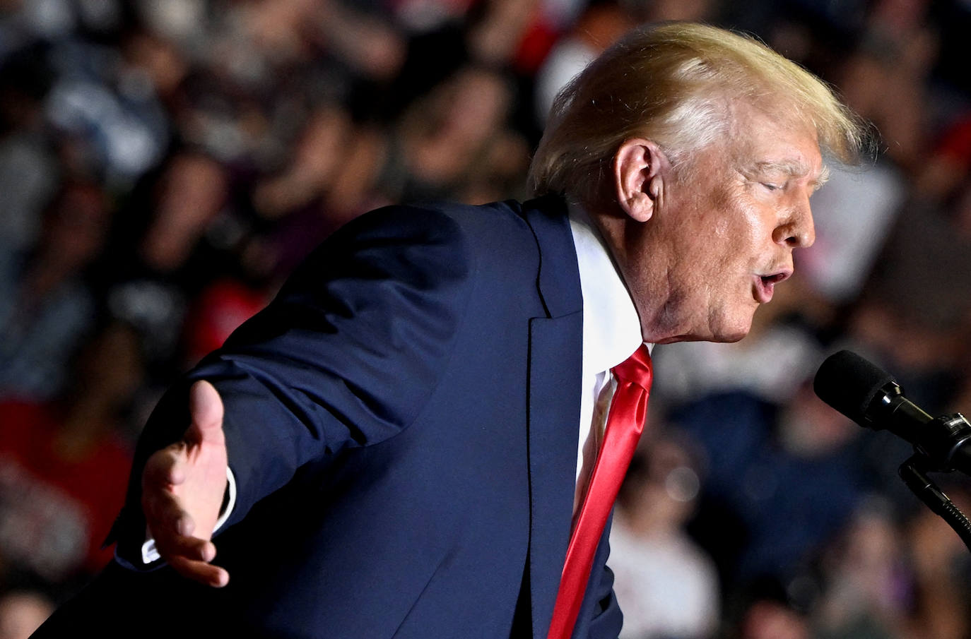 Trump anuncia su candidatura a la Casa Blanca en las presidenciales de ...