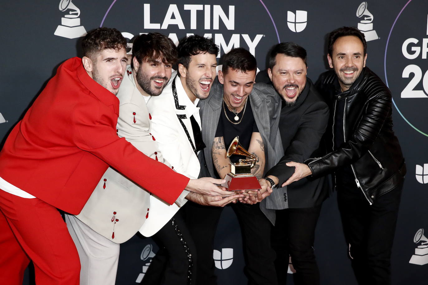 Fotos: Música y glamour en la noche de los Grammy Latinos