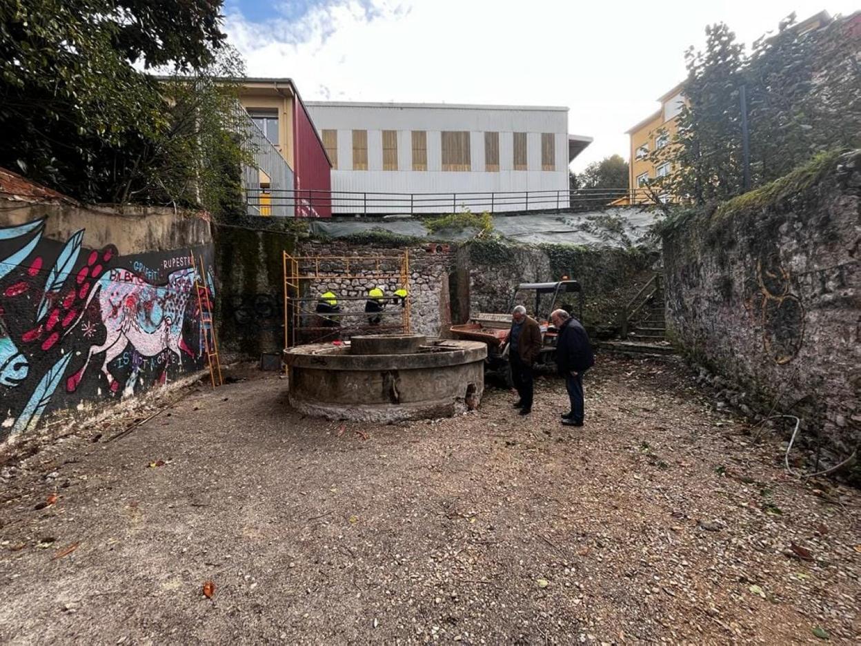 José Luis Díaz Bermúdez y Ramón Canal visitan la obra. 