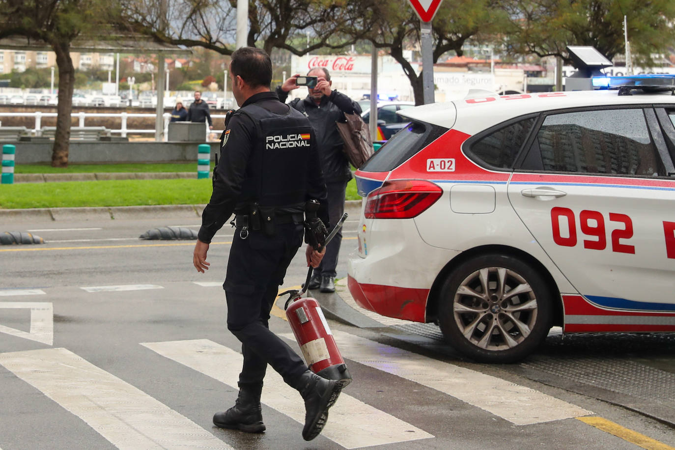 Fotos: Incendio en un local de la calle Aguado, en Gijón