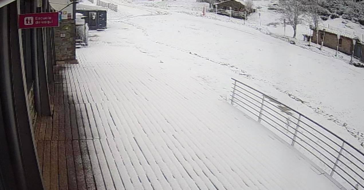 Fotos:Asturias luce las primeras nieves