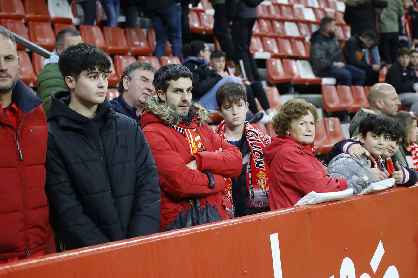 Fotos: ¿Estuviste en el Sporting - Leganés? ¡Búscate!