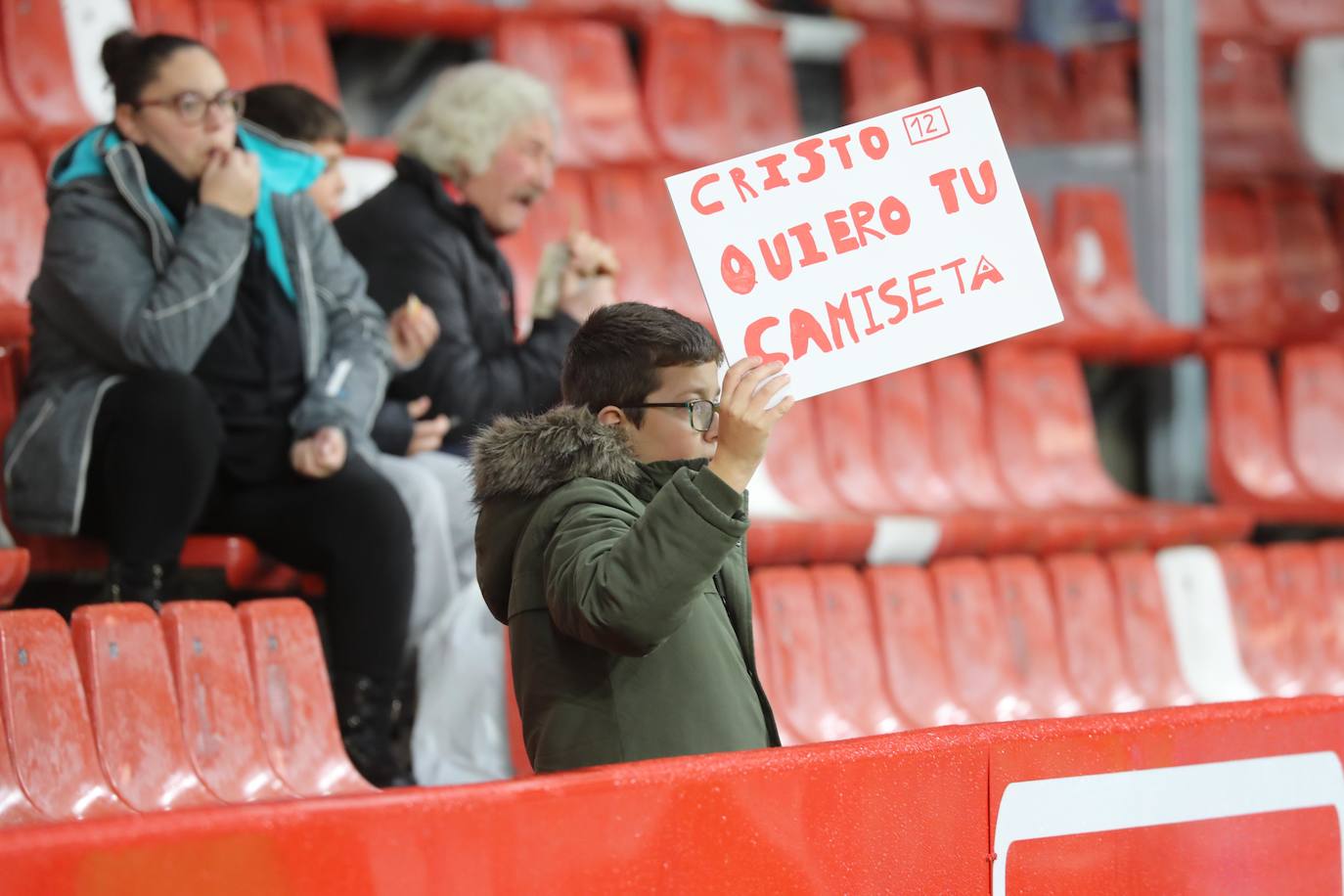 Fotos: ¿Estuviste en el Sporting - Leganés? ¡Búscate!