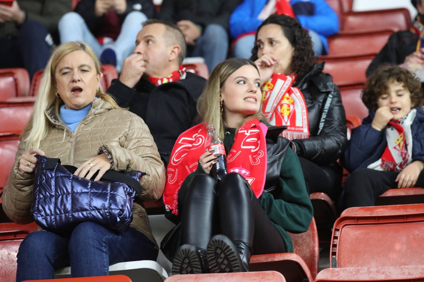 Fotos: ¿Estuviste en el Sporting - Leganés? ¡Búscate!