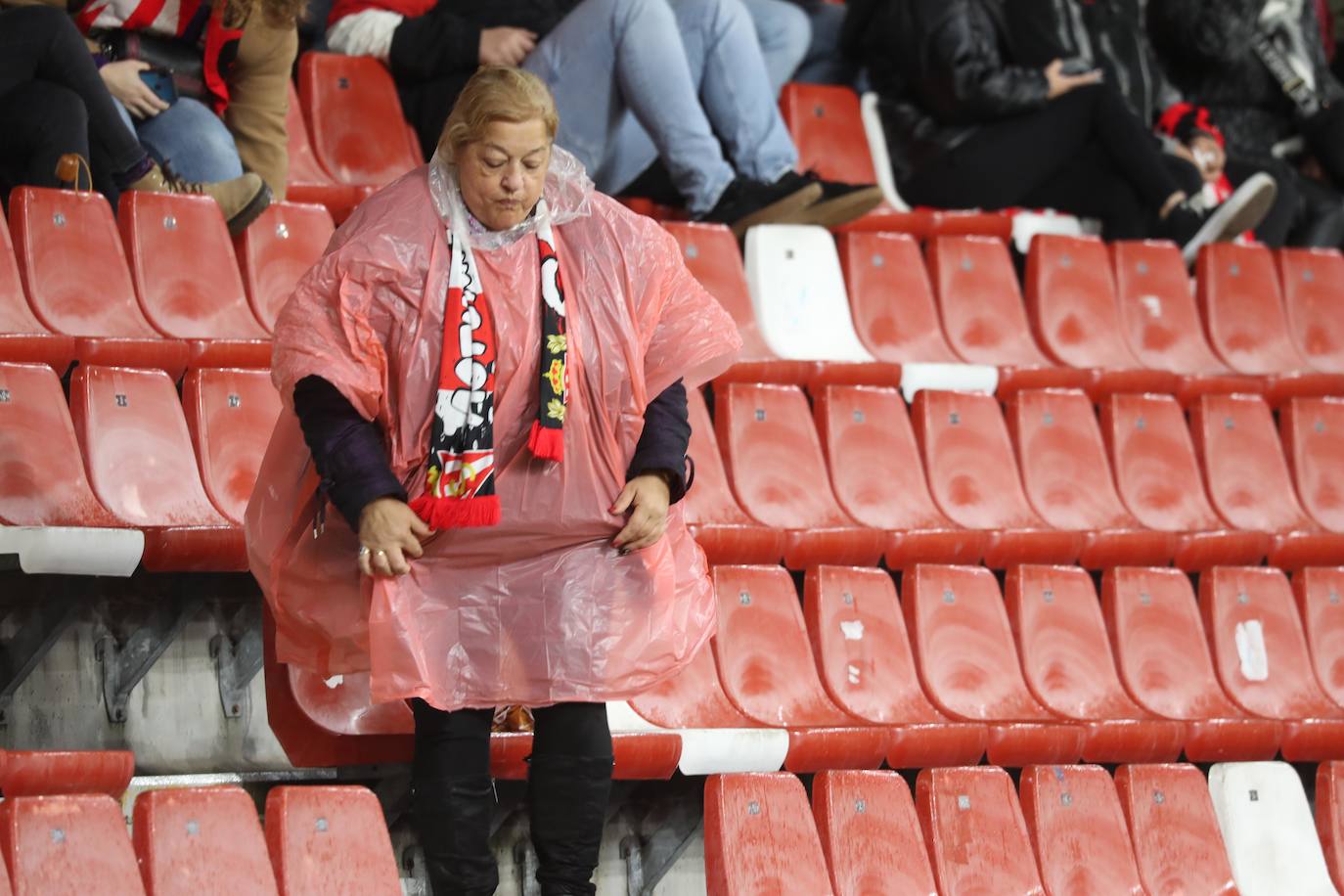 Fotos: ¿Estuviste en el Sporting - Leganés? ¡Búscate!