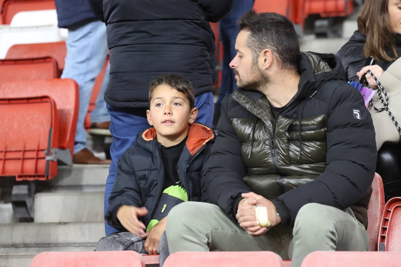 Fotos: ¿Estuviste en el Sporting - Leganés? ¡Búscate!