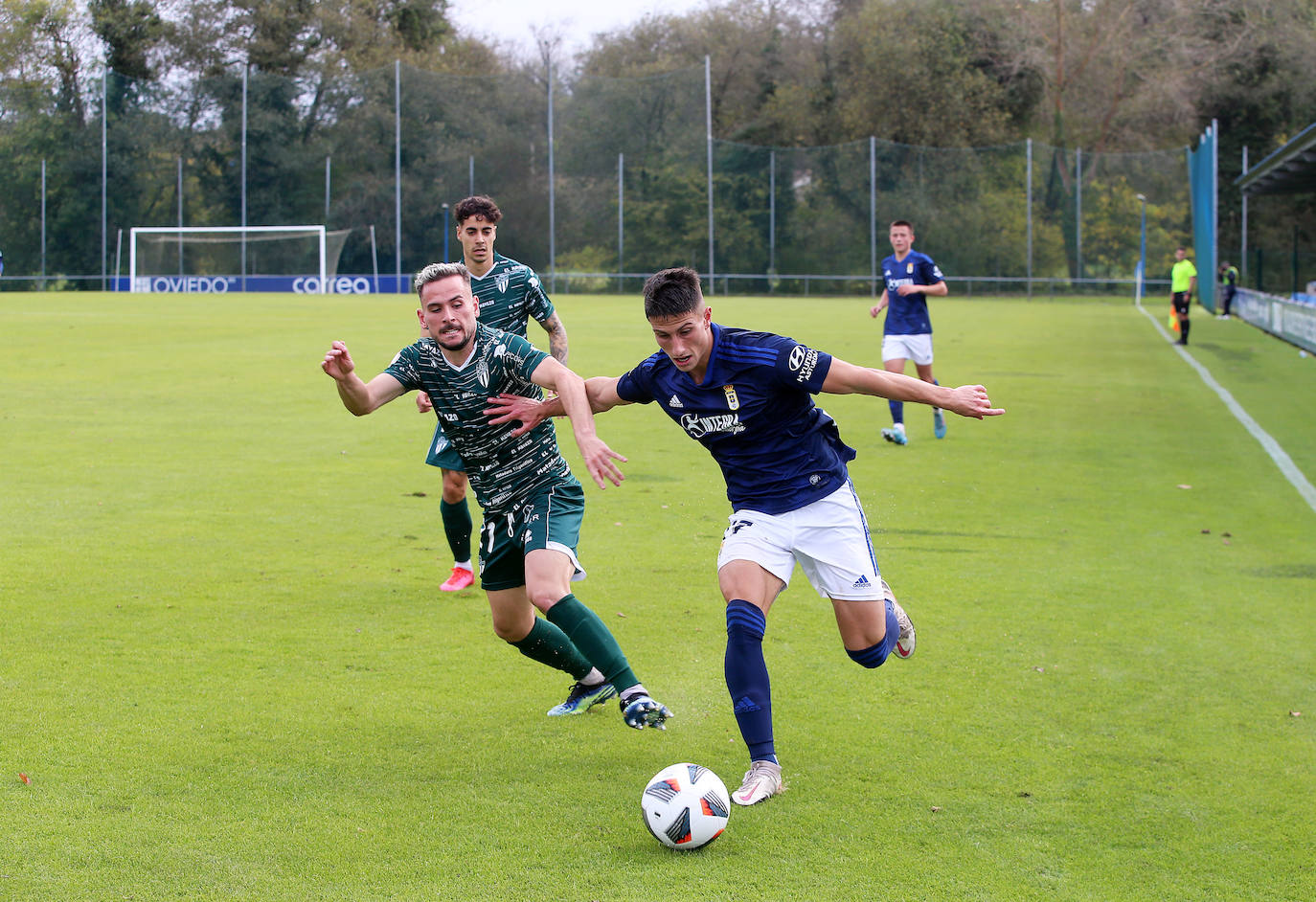 Fotos: Las mejores jugadas del Vetusta - Guijuelo