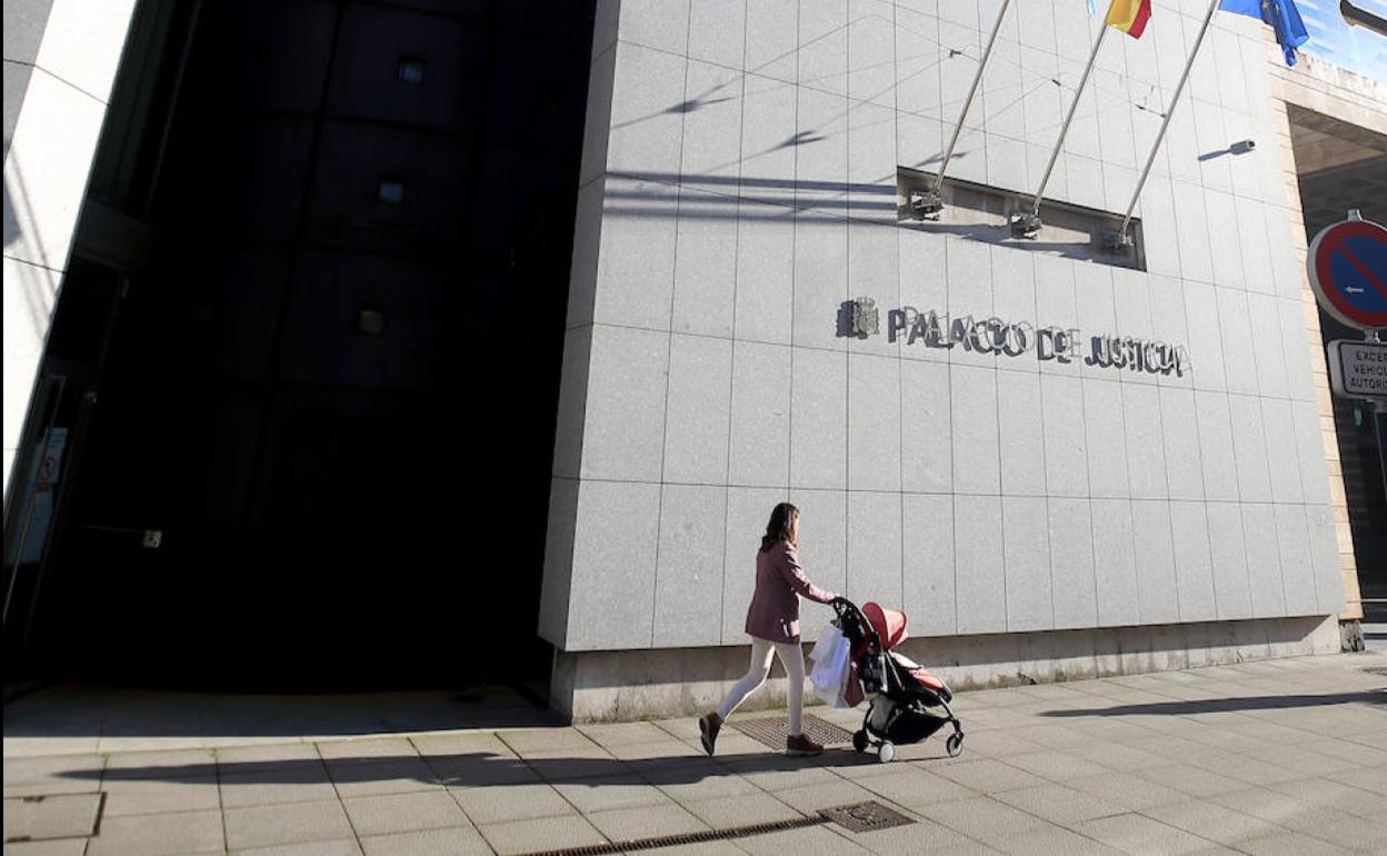 La Audiencia Provincial de Oviedo. 