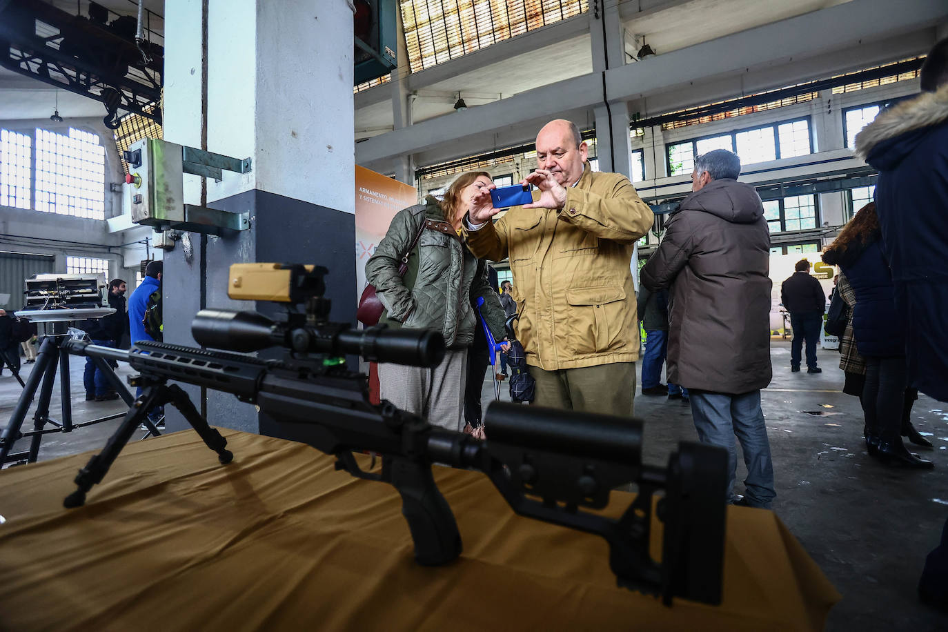 Fotos: Asturias muestra músculo en el sector de la Defensa