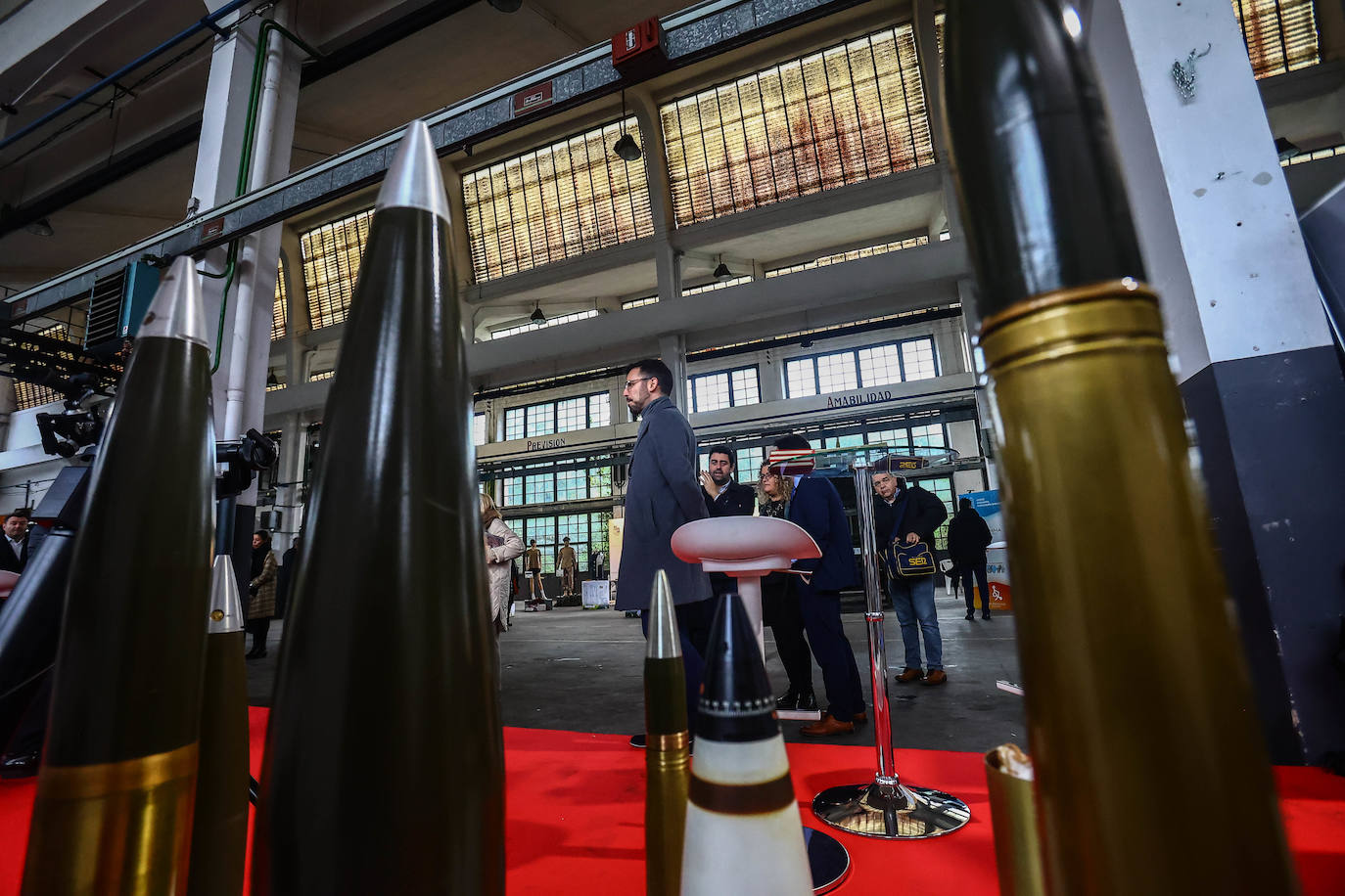 Fotos: Asturias muestra músculo en el sector de la Defensa