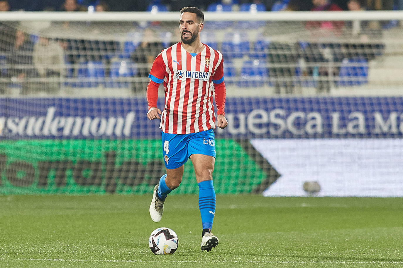 Fotos: Las mejores jugadas del Huesca-Sporting