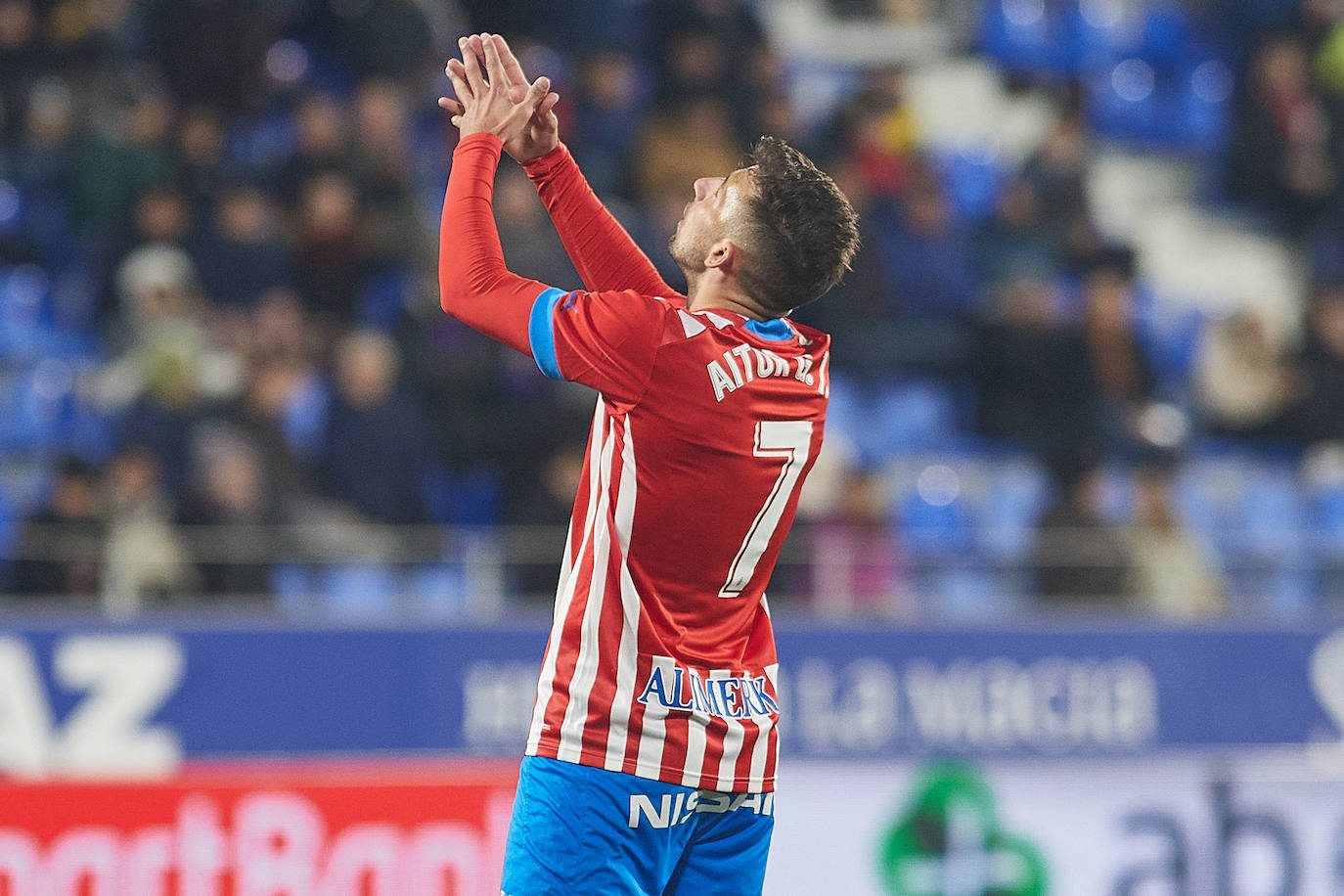 Fotos: Las mejores jugadas del Huesca-Sporting