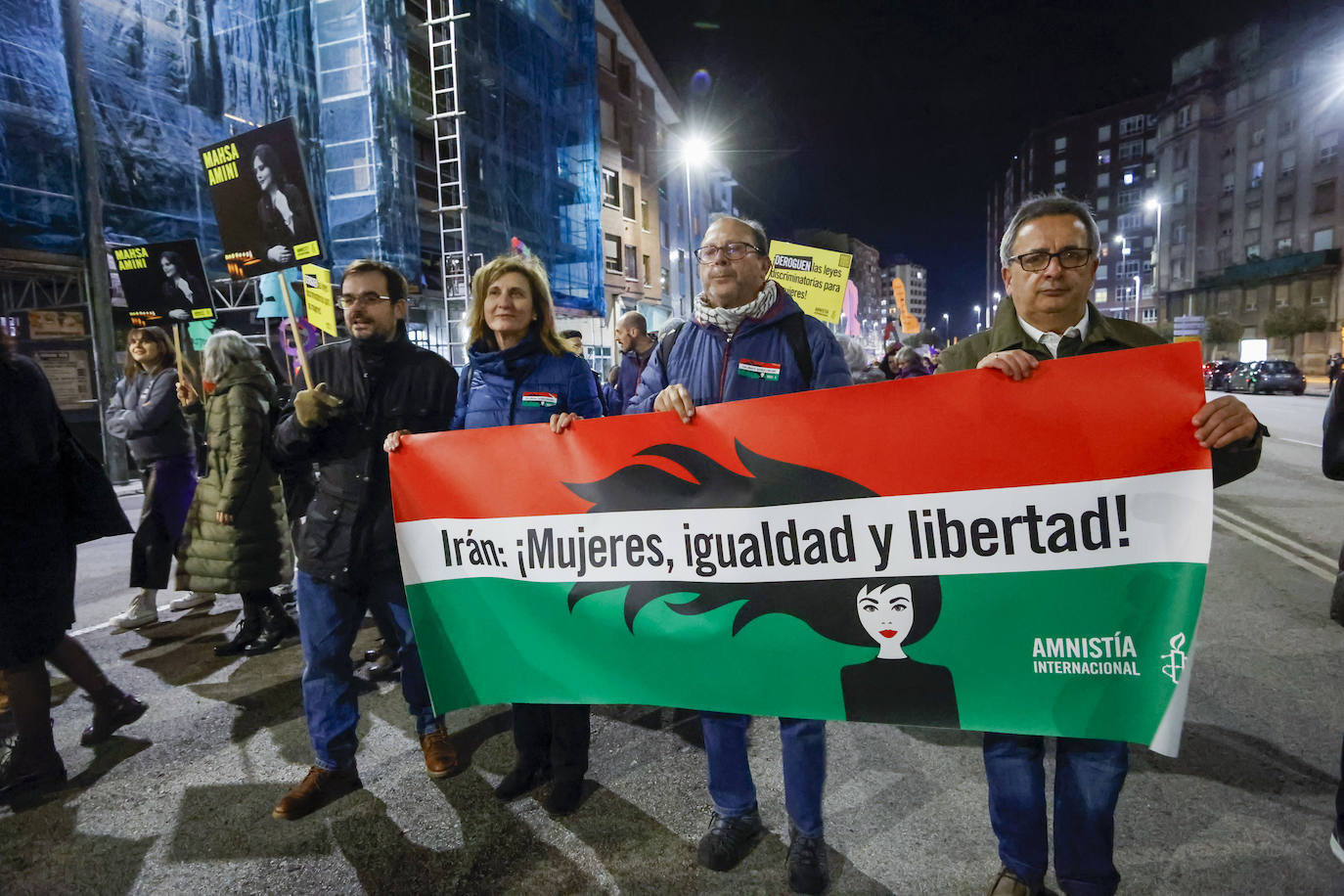 Fotos: Marcha por la igualdad en Avilés para erradicar la violencia de género