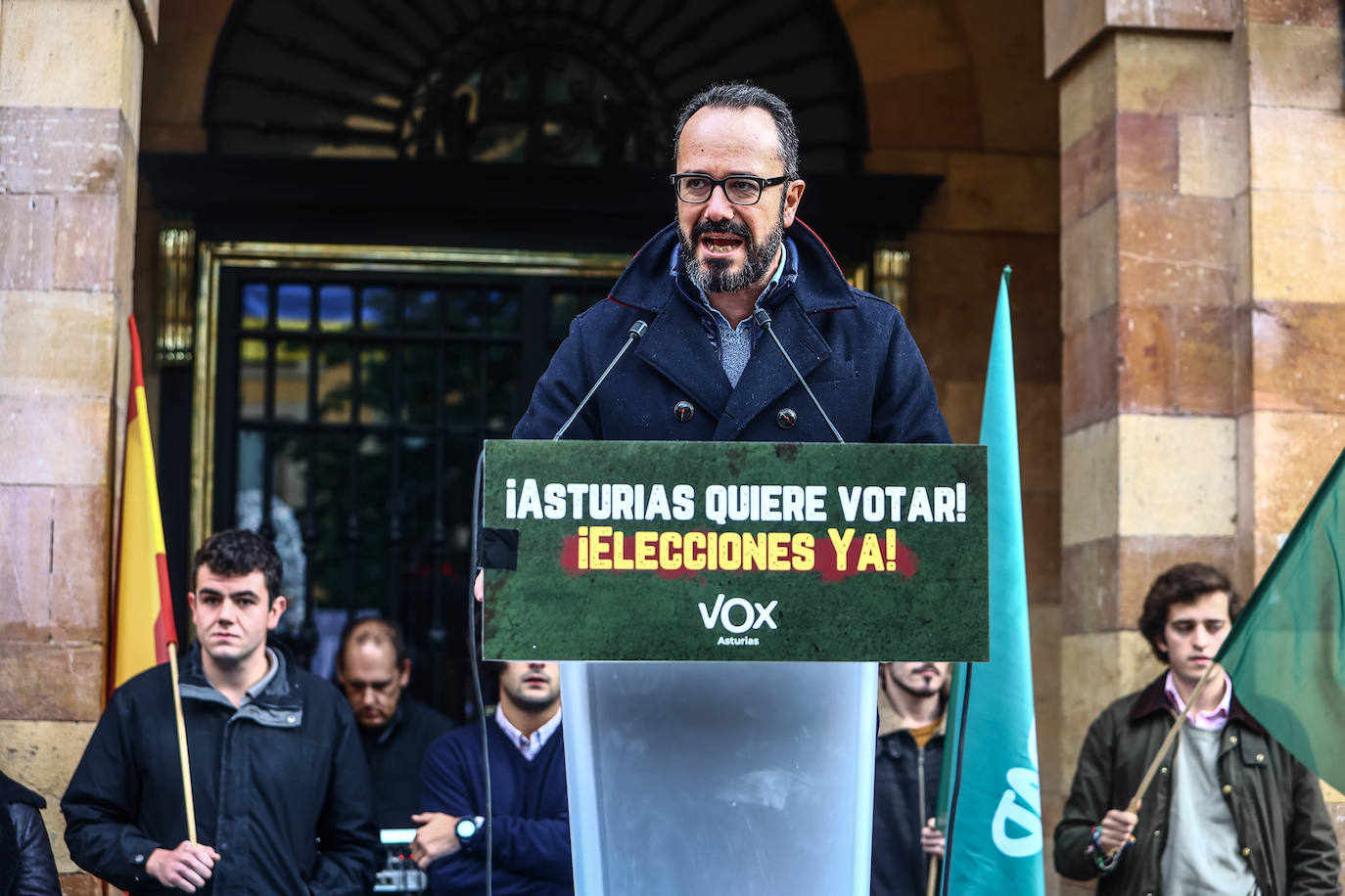 Fotos: Vox pide la dimisión de Sánchez: «Quiere una España arruinada y doblegada»