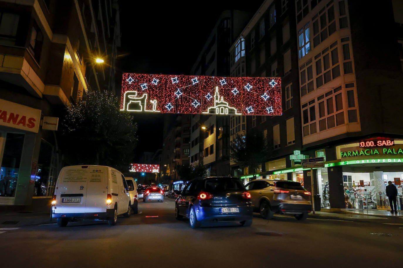 Fotos: Gijón estrena su alumbrado de Navidad más llamativo y deslumbrante