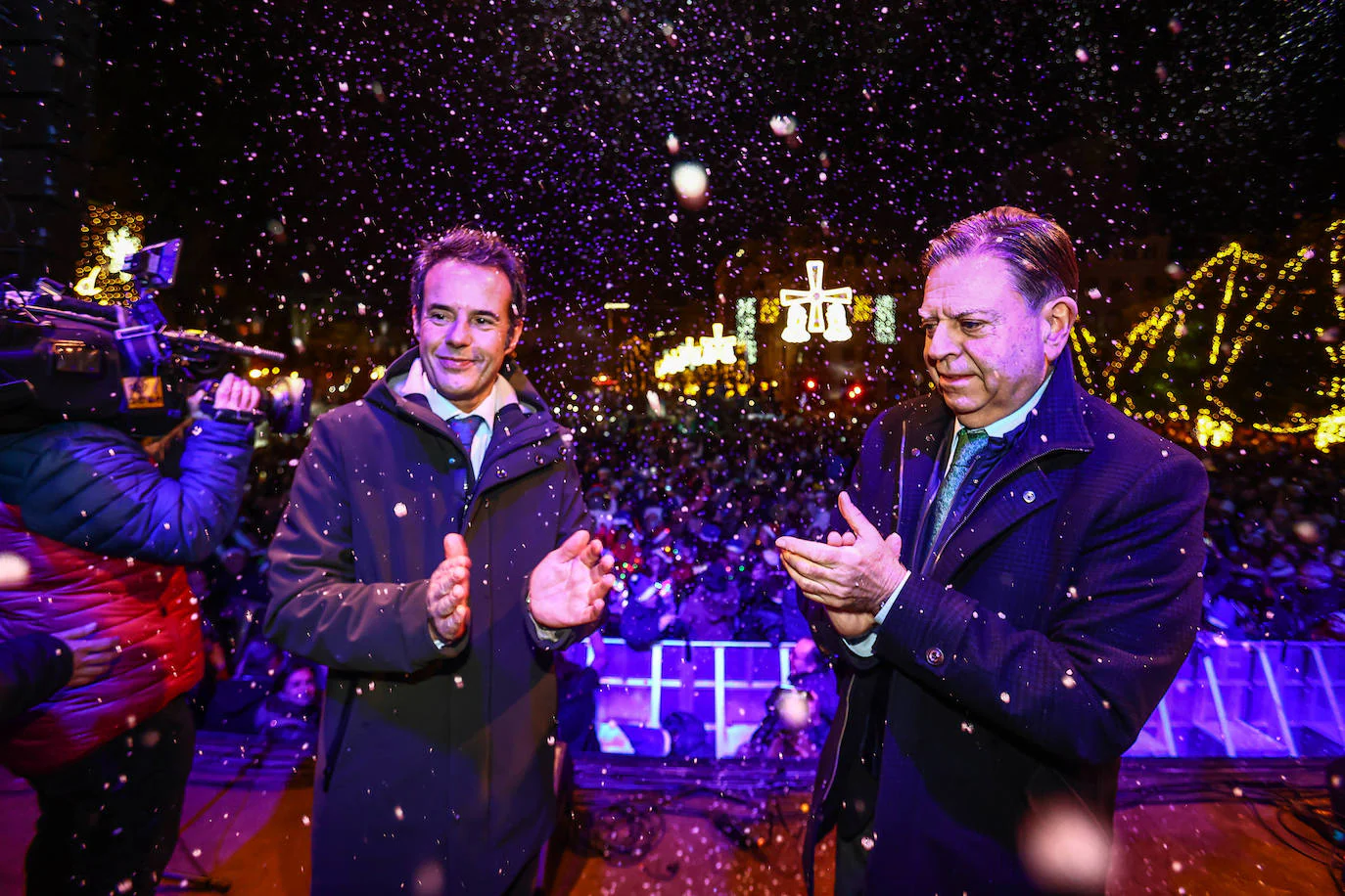 Fotos: Oviedo enciende la Navidad más multitudinaria