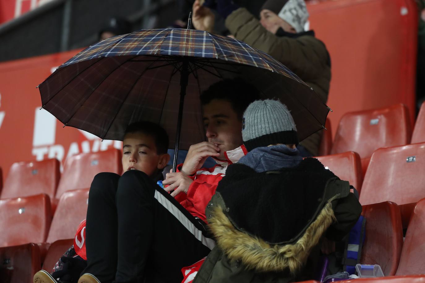 Fotos: ¿Estuviste en el Sporting - Las Palmas? ¡Búscate!