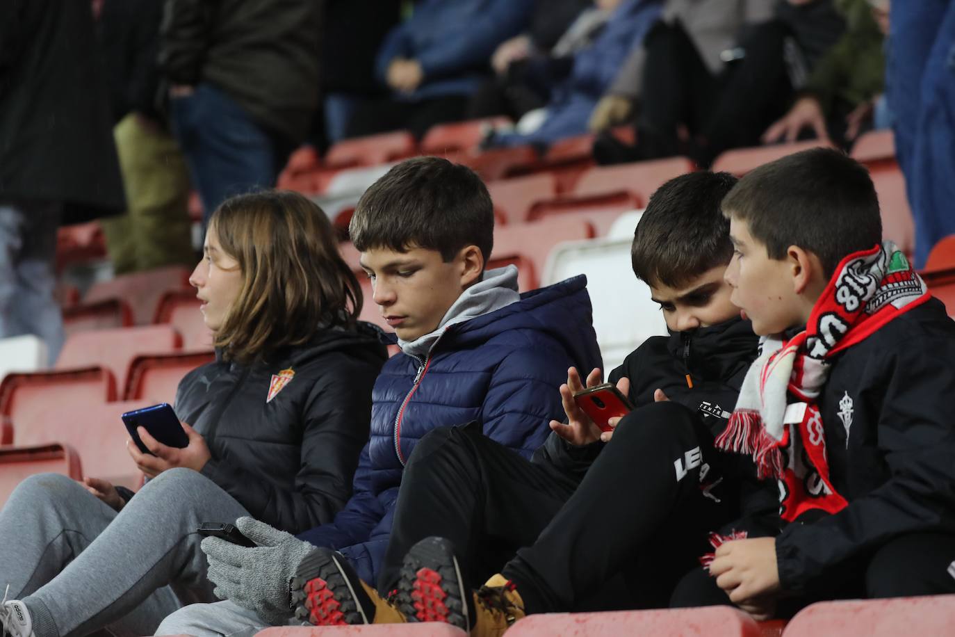 Fotos: ¿Estuviste en el Sporting - Las Palmas? ¡Búscate!