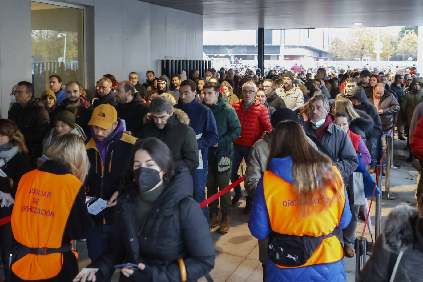 Fotos: Multitudinario proceso de empleo público en Gijón