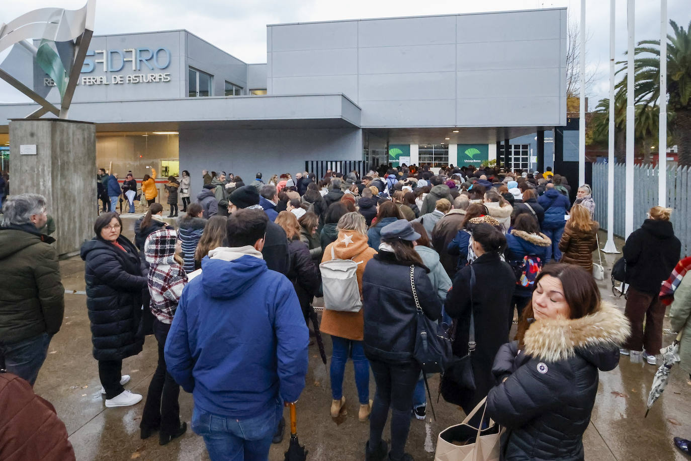 Fotos: Multitudinario proceso de empleo público en Gijón