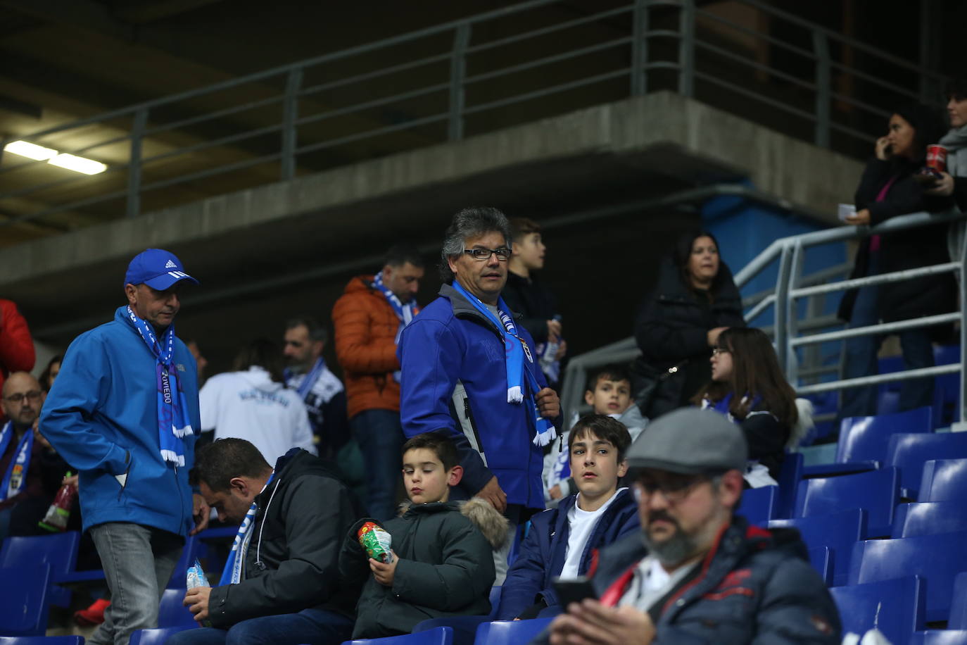 Fotos: ¿Estuviste en el Real Oviedo - Las Palmas? ¡Búscate!