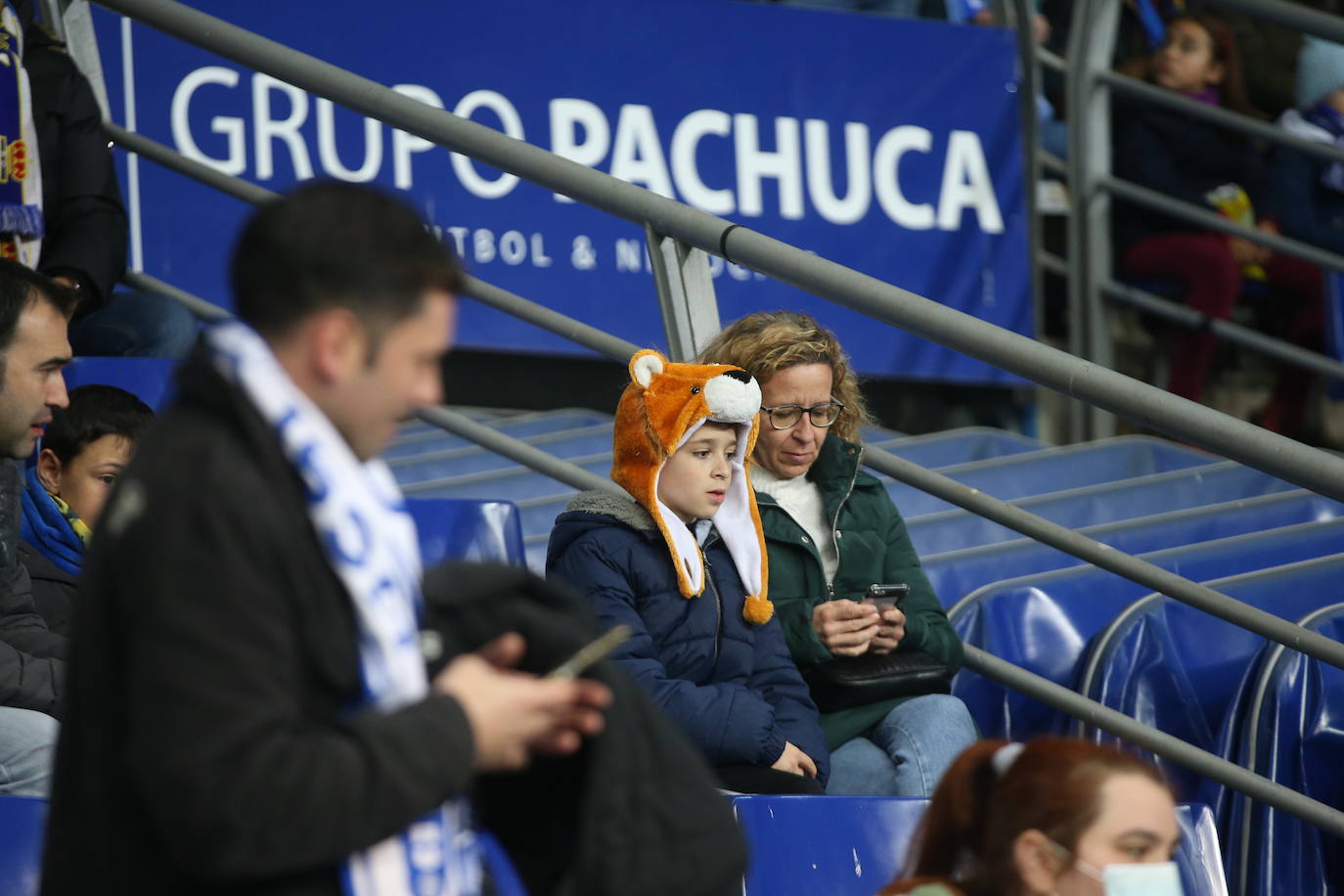 Fotos: ¿Estuviste en el Real Oviedo - Las Palmas? ¡Búscate!