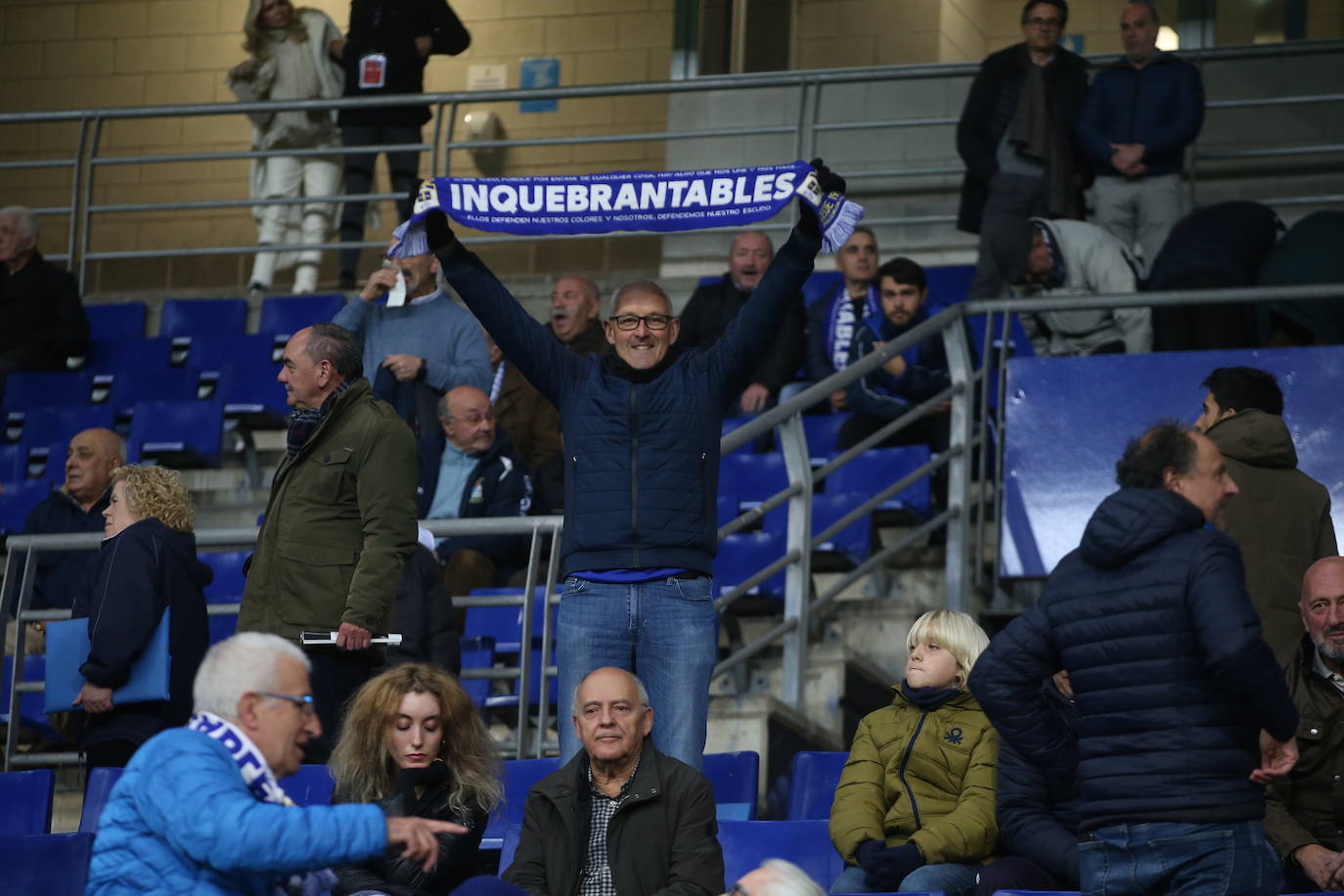 Fotos: ¿Estuviste en el Real Oviedo - Las Palmas? ¡Búscate!