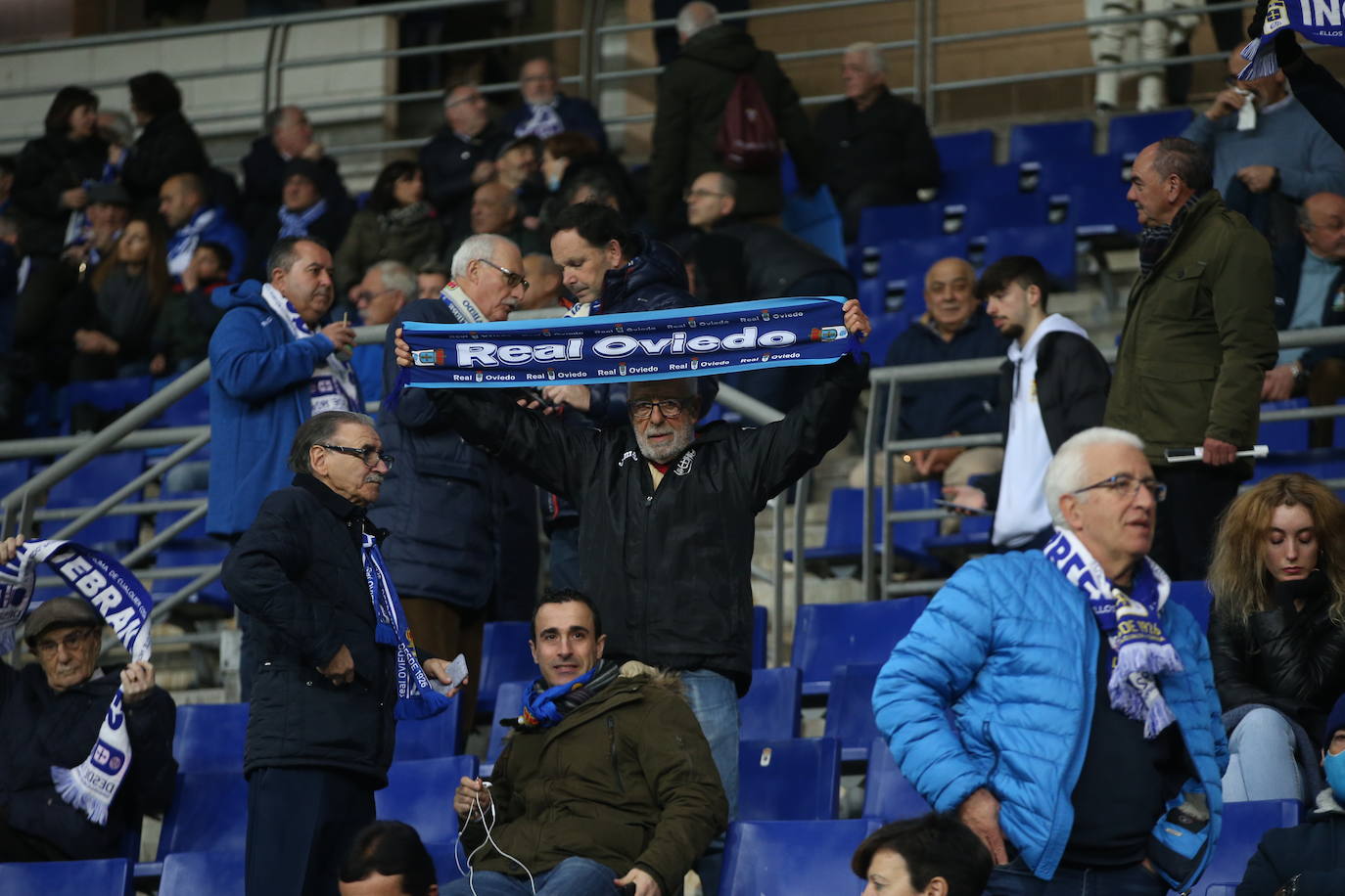 Fotos: ¿Estuviste en el Real Oviedo - Las Palmas? ¡Búscate!