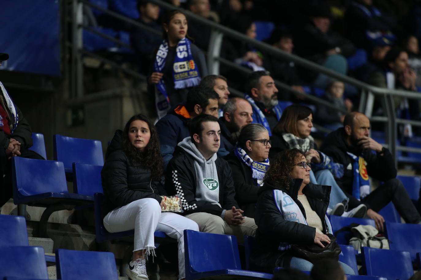 Fotos: ¿Estuviste en el Real Oviedo - Las Palmas? ¡Búscate!