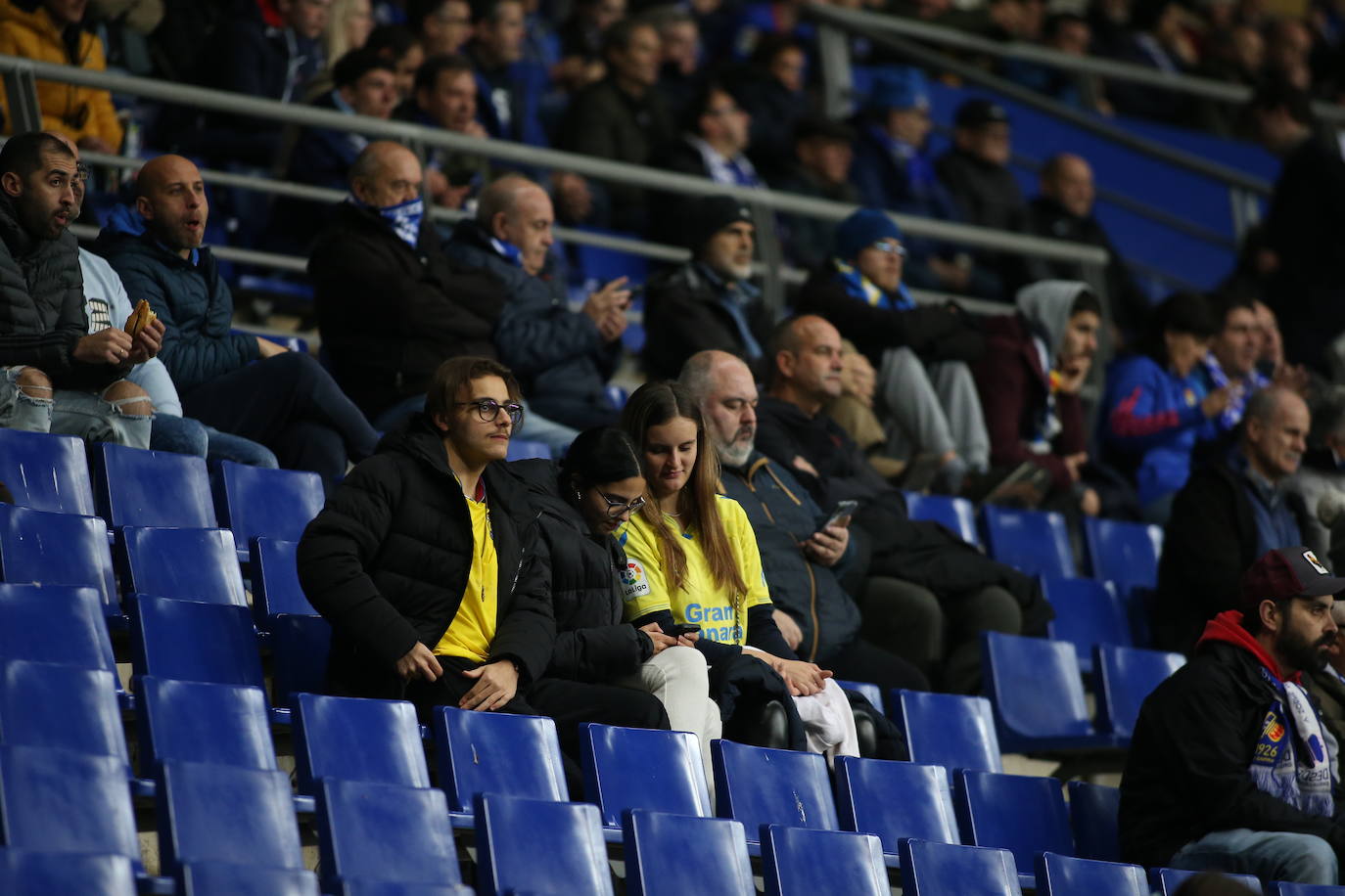 Fotos: ¿Estuviste en el Real Oviedo - Las Palmas? ¡Búscate!