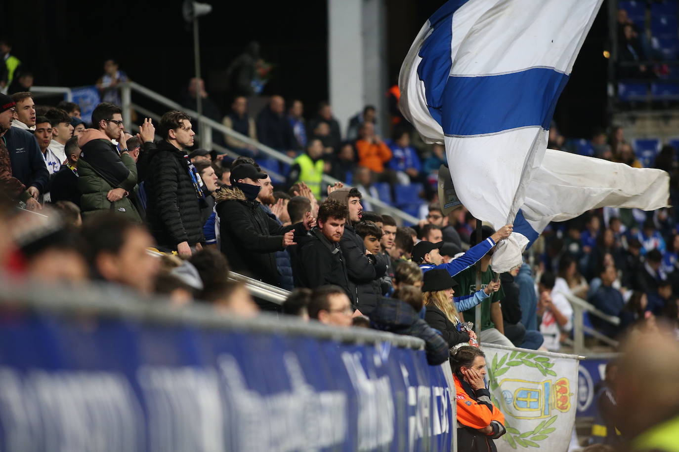 Fotos: ¿Estuviste en el Real Oviedo - Las Palmas? ¡Búscate!