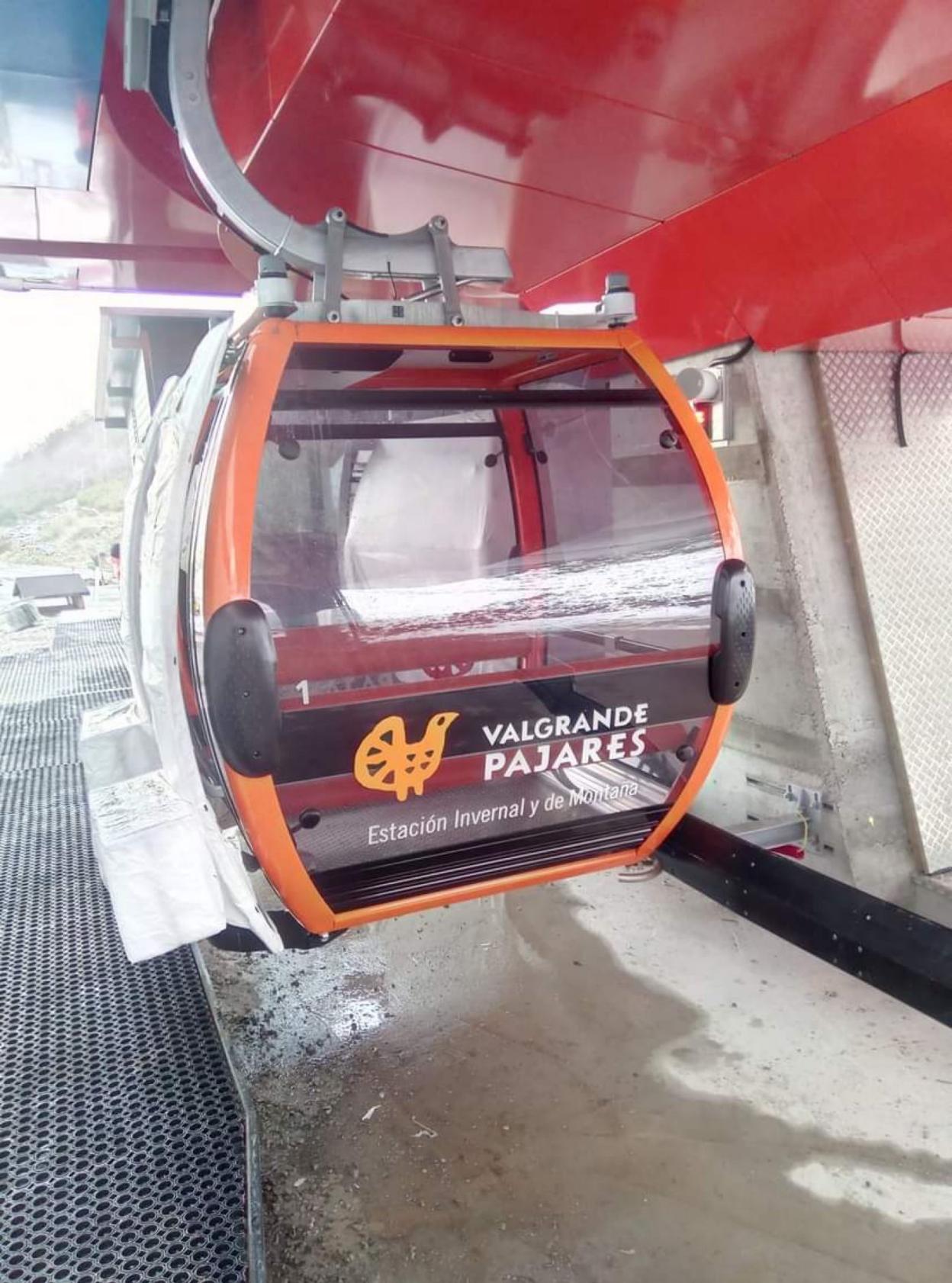 Una de las cabinas en la estación motriz en Pajares. 