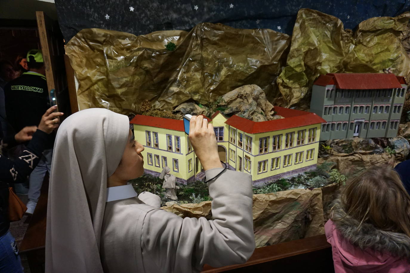 Fotos: Belenes detallistas en el Santuario de Covadonga