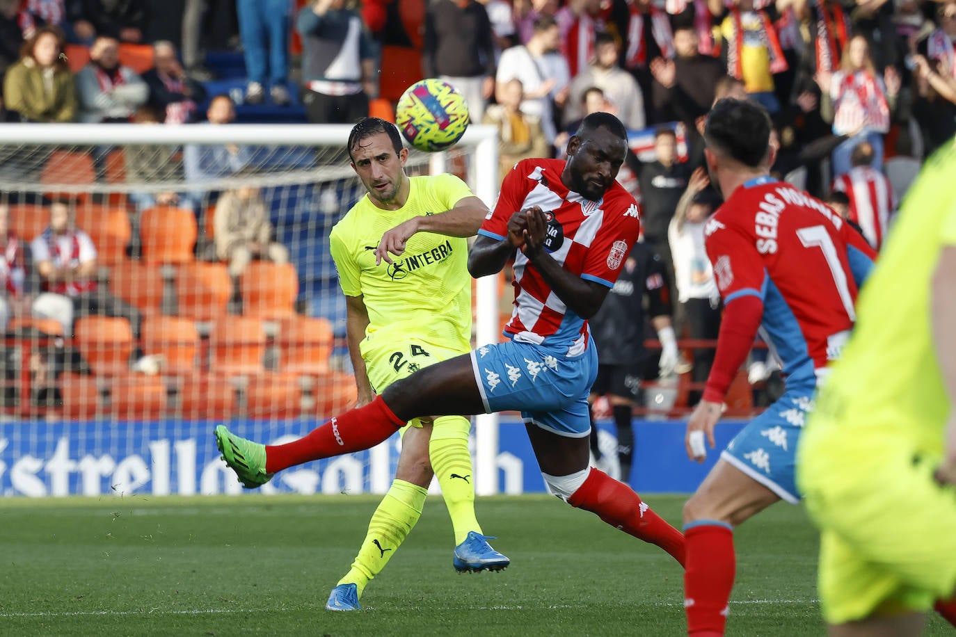 Fotos: Las mejores jugadas del Lugo 0-1 Sporting