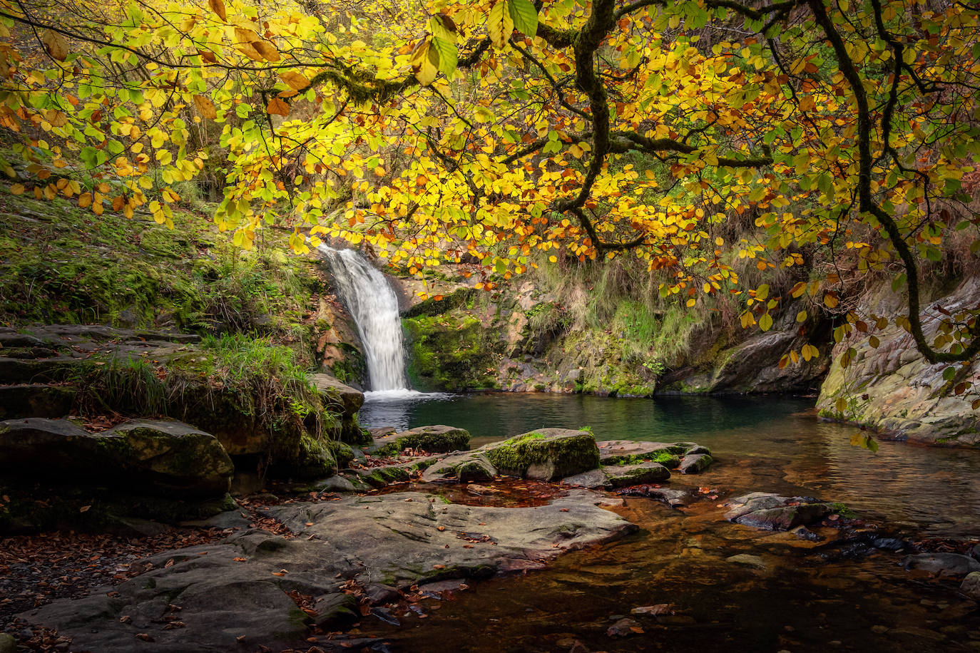Septiembre. ‘Otoño en río Infierno’ (Riofabar, Piloña) 