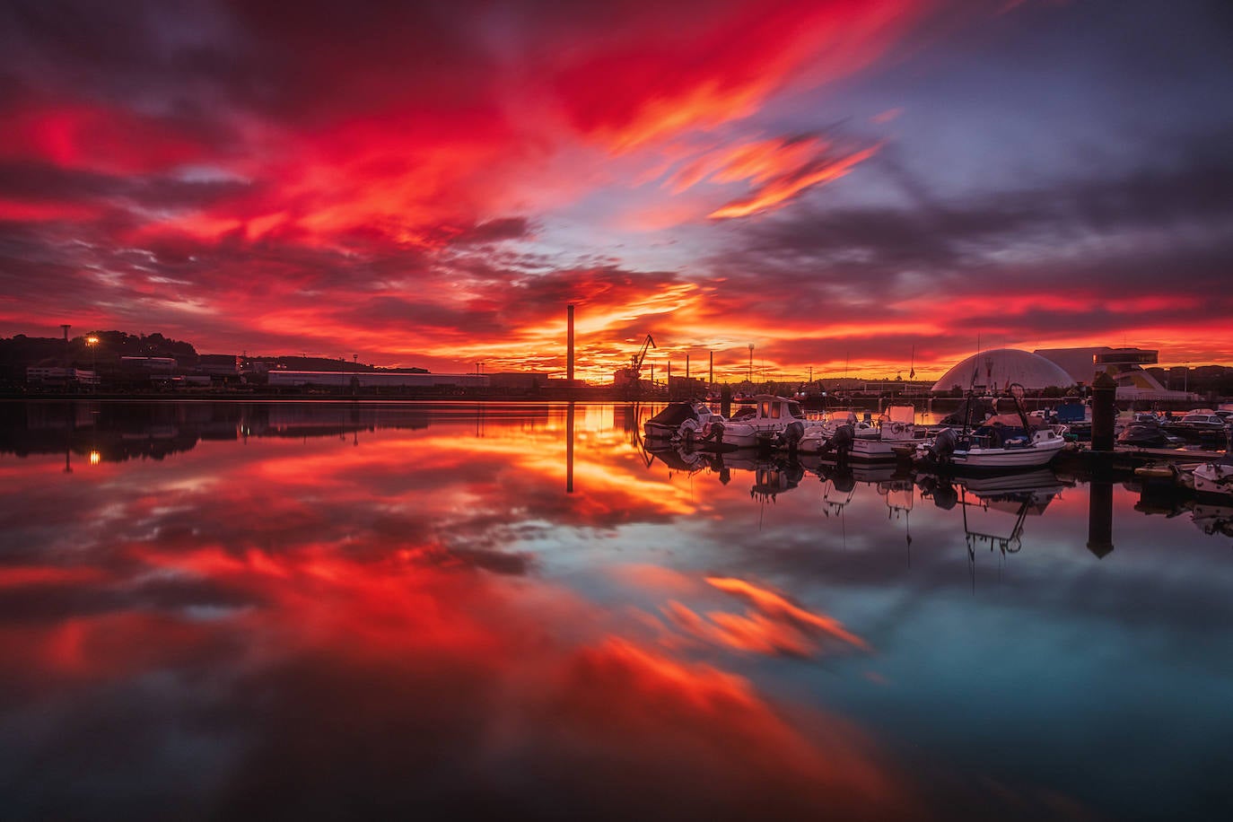 Octubre. ‘Amaneciendo en Avilés’ (Avilés) 