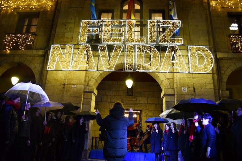 Fotos: La Navidad empieza a ver la luz