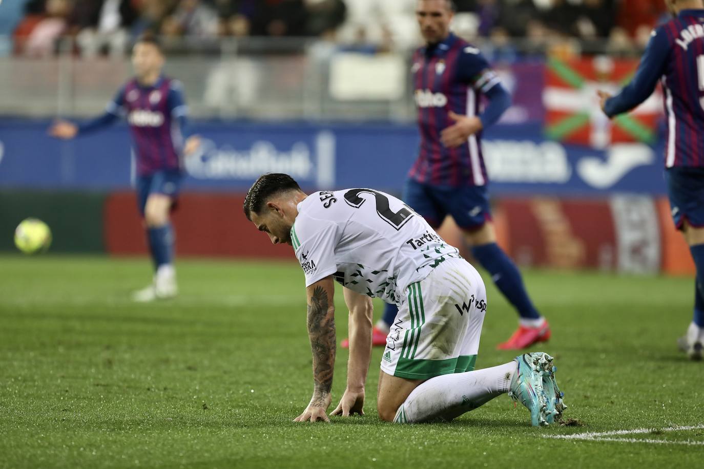 Fotos: Las mejores jugadas del Eibar - Real Oviedo